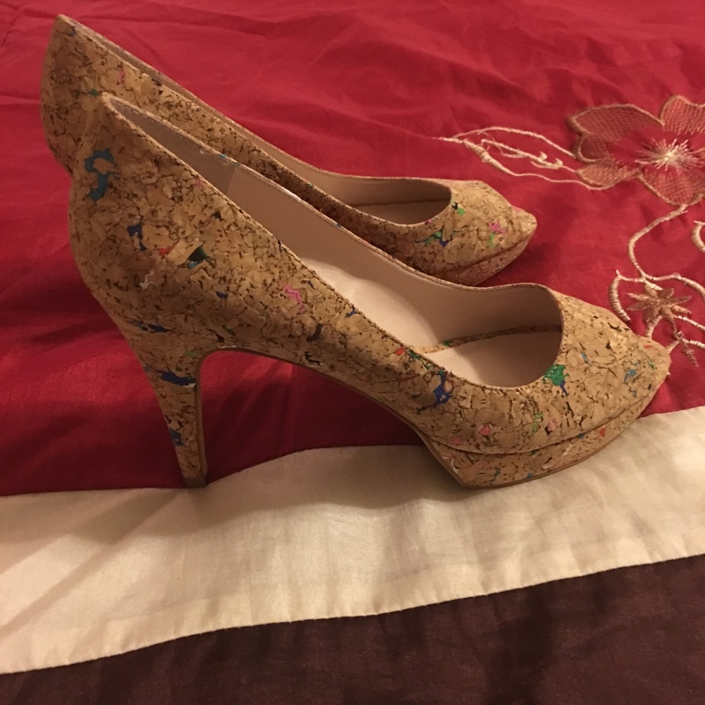 Vince Camuto Pumps!  Like New!  👠👠👠💃🏾💃🏾💃🏾